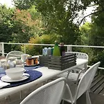La Casa Blu Di Monasteto Bed and breakfast