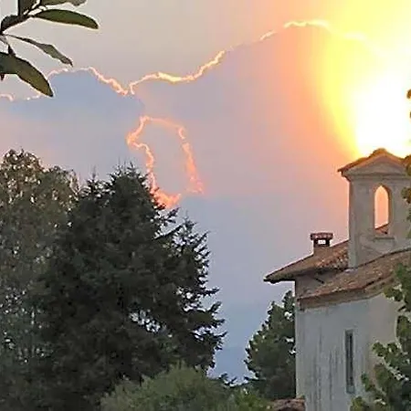 Oda ve Kahvaltı La Casa Blu Di Monasteto 3*