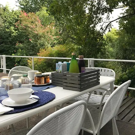 La Casa Blu Di Monasteto فندق مبيت وإفطار