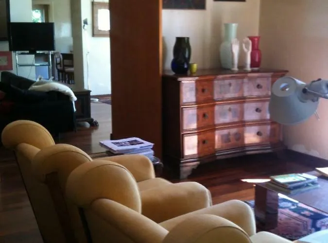 La Casa Blu Di Monasteto 3*